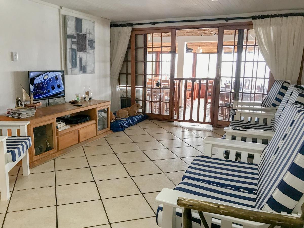 C-Mew Guest House Tofo Экстерьер фото